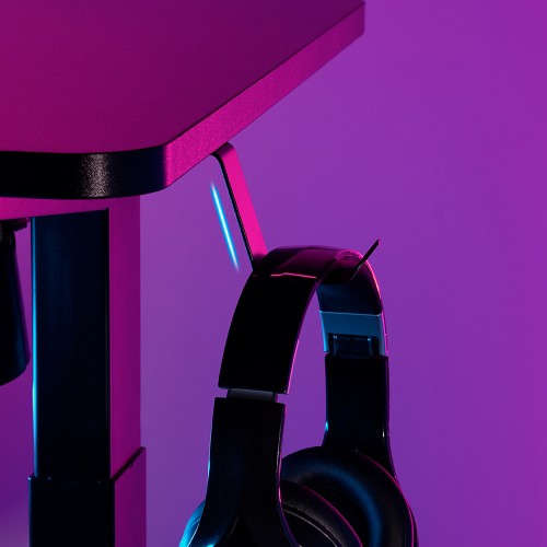 שולחן מחשב גיימינג עם תאורת RGB וגובה מתכוונן — שחור