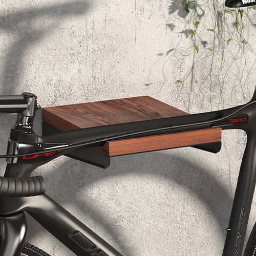 מתקן תלייה קומפקטי לאופניים עם מדף לקיר