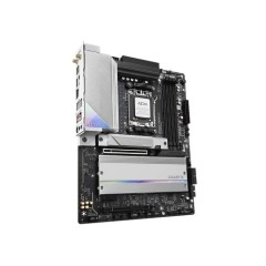 לוח אם GIGABYTE B650 AERO G