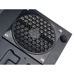 מארז SilverStone ML03 HTPC בצבע שחור