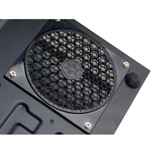 מארז SilverStone ML03 HTPC בצבע שחור