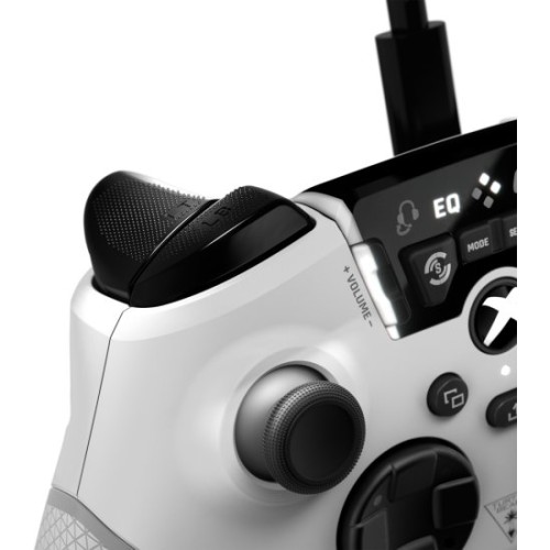 Recon PC/Xbox Gaming Controller — White