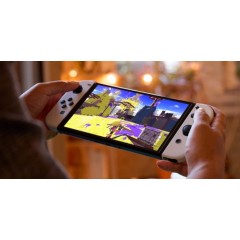 Консоль Nintendo Switch OLED 64GB (черная/белая)