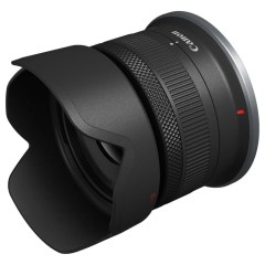 מצלמה דיגיטלית ללא מראה Canon EOS R100 + עדשות RF-S 18-45mm F4.5-6.3 IS STM ו-RF 75-300mm F4-5.6 — שחור
