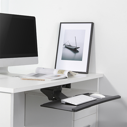 Pull-out keyboard tray with gel wrist rest
