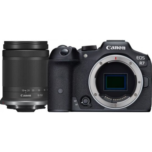 Беззеркальная цифровая камера Canon EOS R7 + объектив RF-S 18-150mm F3.5-6.3 IS STM — черный