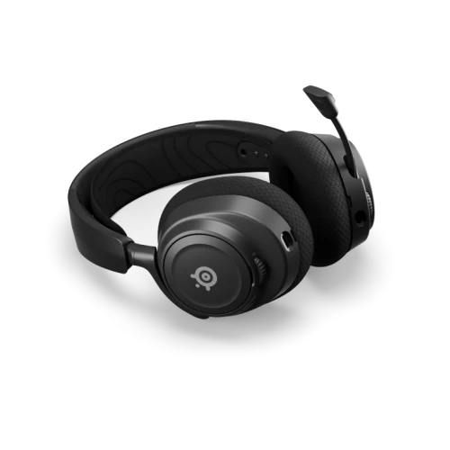 Беспроводные игровые наушники Steelseries Arctis Nova 7 черного цвета.
