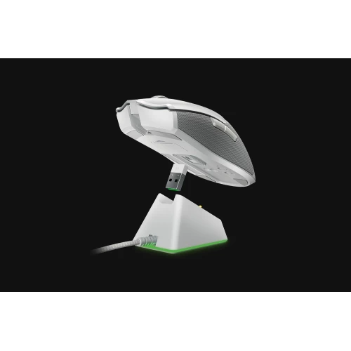Wireless Mouse Razer Viper Ultimate & Mouse Dock in White Color