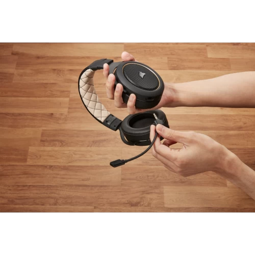 Беспроводные игровые наушники Corsair HS70 PRO WIRELESS Gaming — кремовые